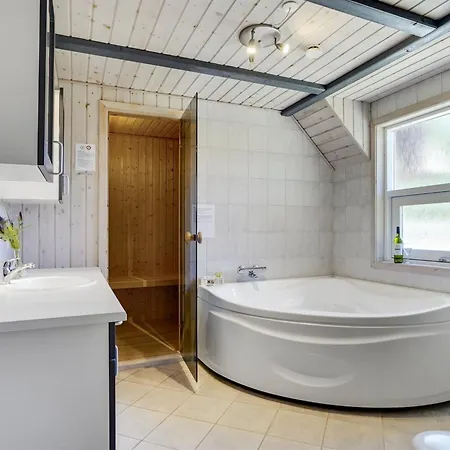Holiday Isto - 700m From The Sea By Interhome بيت للعطل *